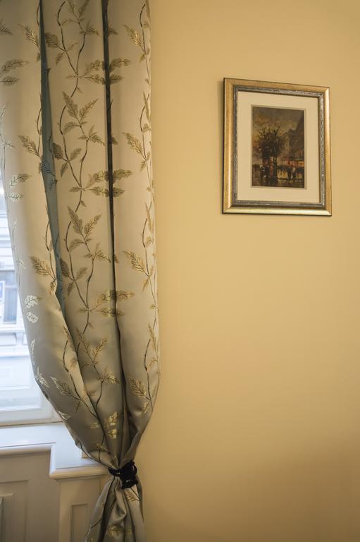 Modern Apartment Vsehrdova Prague Luaran gambar