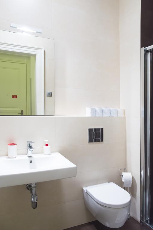 Modern Apartment Vsehrdova Prague Luaran gambar